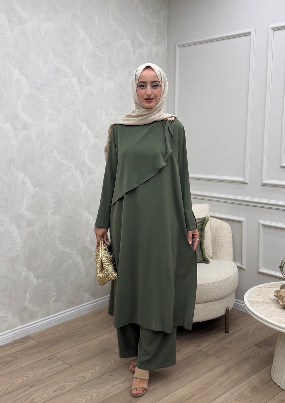 Esila Takım — Haki